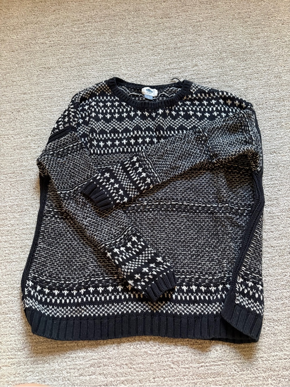 Old Navy Black and White Patterned Crewneck Sweater